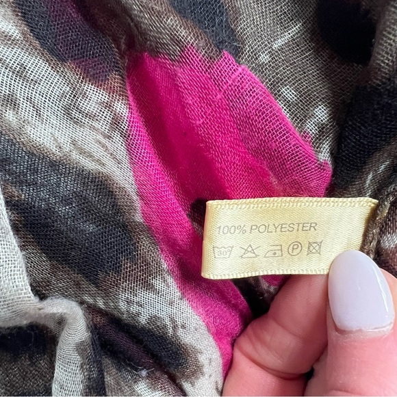 BROWN / BLACK / PINK LEOPARD PRINT LIGHT WEIGHT SHEER SCARF - Picture 4 of 4